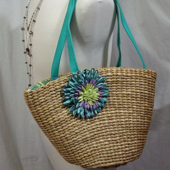 Handbags - Straw Handbag Jade Trim Trim Rosette Accent NWOT